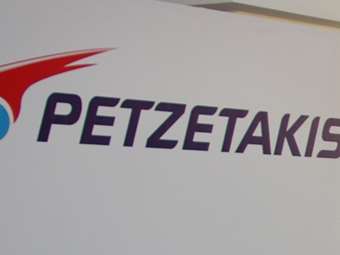 Πετζετάκις: Αντιμέτωπη με νέο σφυρί η "πρώτη ελληνική πολυεθνική"