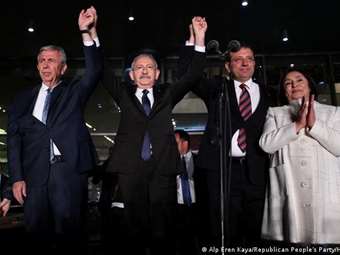 Τουρκία: Ρυθμιστής το φιλοκουρδικό κόμμα