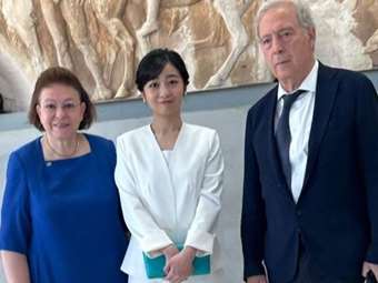 Η Πριγκίπισσα Κάκο της Ιαπωνίας στο Μουσείο της Ακρόπολης