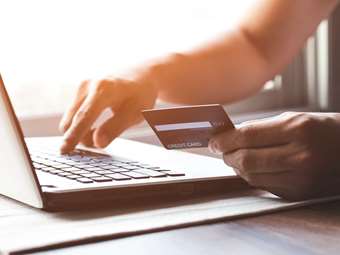 Καταγγελίες μέσω gov.gr στην ΕΕΤΤ για παραβιάσεις από μεγάλες ψηφιακές πλατφόρμες