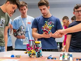 Η Melissa στηρίζει την ομάδα Yellow Squad 2.0 για τη συμμετοχή της στην Ολυμπιάδα Ρομποτικής