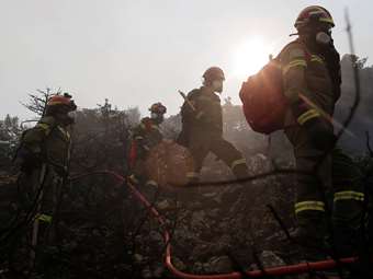 Πάρνηθα: Υπό έλεγχο η πυρκαγιά που ξέσπασε κοντά στο καταφύγιο Μπάφι - Τι εξετάζουν οι αρχές