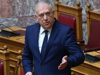 Στοπ στις υπέρογκες αυξήσεις στα ασφάλιστρα - Έλεγχος στο καρτέλ στην ιδιωτική υγεία