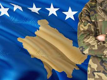 Εορτασμοί στην Πρίστινα για την 25η επέτειο από την είσοδο των ΝΑΤΟϊκών δυνάμεων στο Κόσοβο