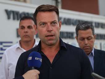 Στ. Κασσελάκης στο ΕΣΚΕΔΙΚ: Δεν είναι τώρα η στιγμή να μιλήσουμε για ελλείψεις