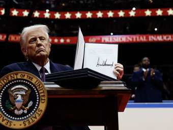 Γιατί το "αγοράστε made in USA" του Τραμπ θα αποτύχει