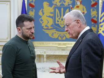 Σε... άλλο μήκος κύματος ο ειδικός απεσταλμένος Τραμπ στην Ουκρανία: Μαχόμενος και θαρραλέος ηγέτης ο Ζελένσκι - Θετικές οι συζητήσεις μας