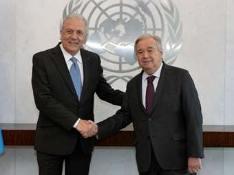 Συνάντηση του Δ. Αβραμόπουλου με τον γενικό γραμματέα του ΟΗΕ Αντ. Γκουτέρες