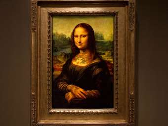 Γαλλία: Ακτιβίστριες πέταξαν σούπα στον πίνακα της Μόνα Λίζα