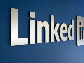 LinkedIn: Θα χρησιμοποιεί από σήμερα δεδομένα των χρηστών για να "εκπαιδεύσει μοντέλα γενετικής τεχνητής νοημοσύνης"