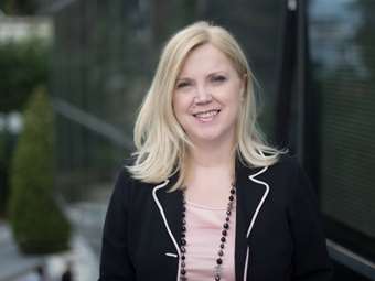 Και επίσημα στο "τιμόνι" της KPMG η Μαρίνα Καπετανάκη