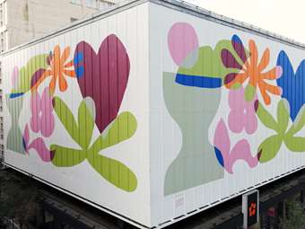 Η νέα πρόσοψη του πολυκαταστήματος notos δίνει χρώμα στην καρδιά της Αθήνας