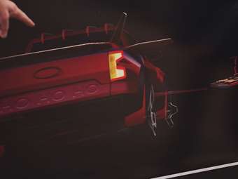 Το αυτοκίνητο που θα ζητούσε ο Άγιος Βασίλης από τον εαυτό του (video)