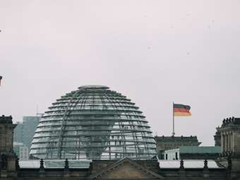 Η Γερμανία προειδοποιεί τους πολίτες της να είναι ιδιαίτερα προσεκτικοί όταν επισκέπτονται τα Σκόπια, λόγω απειλών για βόμβες