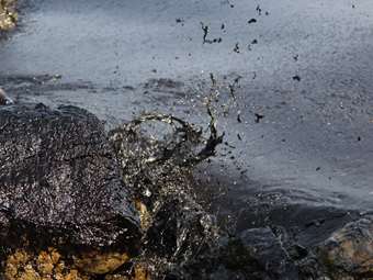 Τρίνινταντ &amp; Τομπάγκο: Πετρελαιοκηλίδα παραμένει ανεξέλεγκτη για μέρες