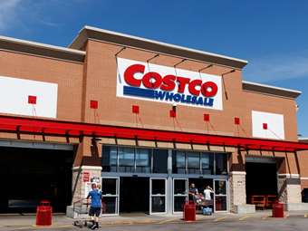 Costco: Πρώτη μείωση συγκρίσιμων πωλήσεων μετά από 3 χρόνια - Βουτιά 3,3% η μετοχή