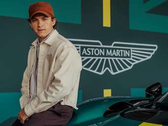 Πώς συνδέονται ο Spider-Man, μια μπύρα χωρίς αλκοόλ και η Aston Martin