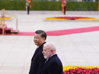 Λούλα από Κίνα: Οι ΗΠΑ πρέπει να σταματήσουν να "ενθαρρύνουν" τη σύρραξη στην Ουκρανία