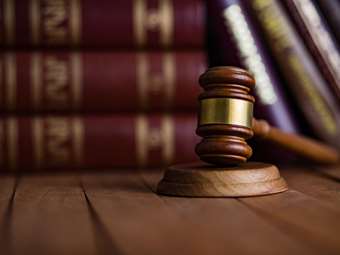 Ελεύθεροι με περιοριστικούς όρους οι κατηγορούμενοι για την επίθεση με λοστούς στον ΗΣΑΠ Μαρουσίου