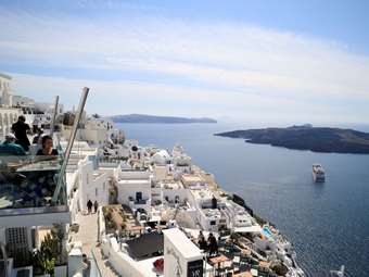 Το πορτοφόλι των ξένων τουριστών ήταν φέτος μεγαλύτερο