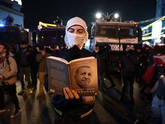 Ο κατήφορος της Τουρκίας του Ερντογάν στην απολυταρχία