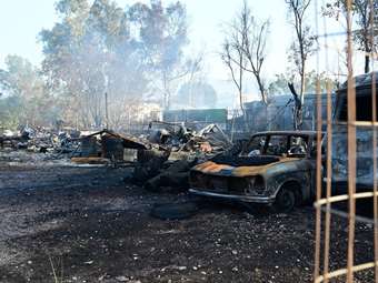 Πύρινος εφιάλτης στις Αχαρνές: Κάηκαν εργοστάσια ξυλείας και πλαστικών - Τεράστιες οι υλικές ζημιές