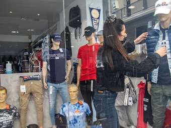 ΕΛΣΤΑΤ: Αύξηση 7% κατέγραψε ο κύκλος εργασιών των επιχειρήσεων λιανικού εμπορίου το 2023