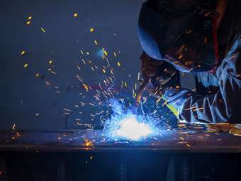 Τι φέρνει για εργαζόμενους και εργοδότες η 6ήμερη εργασία