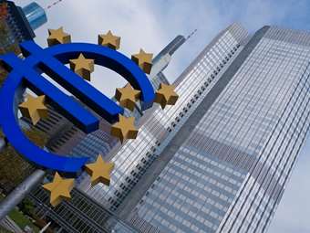 Bloomberg: Τέσσερις μειώσεις επιτοκίων από την ΕΚΤ μέσα στο 2024 "βλέπουν" οι οικονομολόγοι