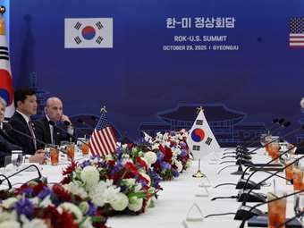 Ο Τραμπ ανακοίνωσε εμπορική συμφωνία ΗΠΑ-Νότιας Κορέας - Άμεση θετική αντίδραση των αγορών