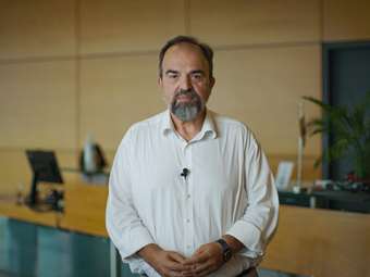 ABB: 50 χρόνια ρυθμιστών στροφών χαμηλής τάσης – Η τεχνολογία που μετασχηματίζει τη βιομηχανία