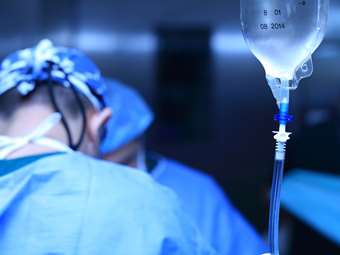 Πρωτοποριακή μεταμόσχευση με Ελληνίδα δότρια - Καρδιά χτυπούσε 8 ώρες στη μεταφορά από Αθήνα σε Τορίνο