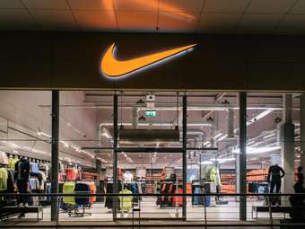 Nike: Πτώση 12% στα έσοδα δ' τριμήνου, διαψεύδοντας όμως τα πιο απαισιόδοξα προγνωστικά
