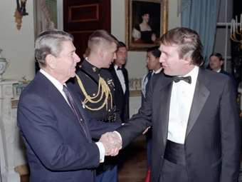 Ο Τραμπ έχει την ευκαιρία να κάνει αυτό που δεν κατάφερε ο Ρέιγκαν