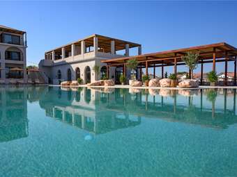 Η Mayor συστήνει το Cabo: το δεύτερο 5* resort που ανοίγει στην Κέρκυρα μέσα σε έναν μήνα