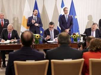 Τρία μνημόνια συνεργασίας υπογράφηκαν μετά την 4η Τριμερή Σύνοδο Ελλάδας - Κύπρου - Ιορδανίας - Τι αφορούν