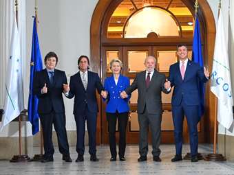 Η Γαλλία πιέζει για ένα "φρένο έκτακτης ανάγκης" στη συμφωνία ΕΕ-Mercosur