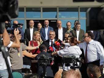 Ανατροπή στα Κατεχόμενα: Έχασε τις εκλογές ο Τατάρ - Νικητής ο Ερχιουμάν που απορρίπτει τη λύση δύο κρατών