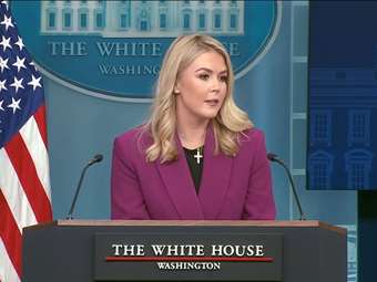 "Η μάνα σου" - Η λούμπεν απάντηση της εκπροσώπου του Λευκού Οίκου σε δημοσιογράφο για τη συνάντηση Τραμπ-Πούτιν