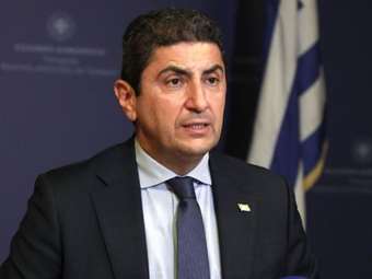 Συνάντηση Αυγενάκη με πυρόπληκτους ελαιοπαραγωγούς και εκπροσώπους αγροτικών συνεταιρισμών στην Αλεξανδρούπολη