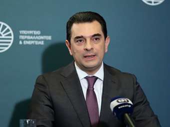 Κ. Σκρέκας: Μέτρα για την ακρίβεια στο βρεφικό γάλα και μετακύληση των εκπτώσεων προς τους καταναλωτές