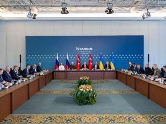 Live οι διαπραγματεύσεις Ουκρανίας-Ρωσίας στην Κωνσταντινούπολη