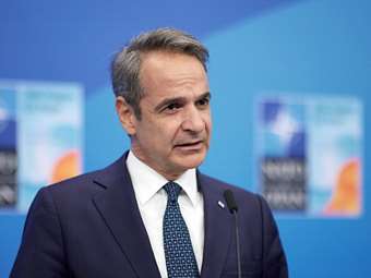 Mitsotakis at Ukraine Recovery Conference: 'We are here also as defenders of values'