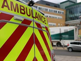 Βρετανία: Τα νοσοκομεία αντιμετωπίζουν ένα από τα "χειρότερα σενάρια" από υπεργρίπη