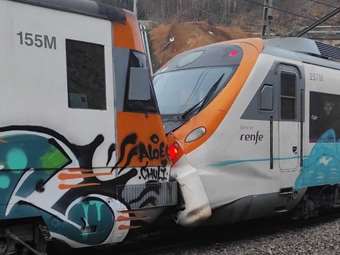 Ισπανία: Έρευνα για την κλοπή των καλωδίων που ακινητοποίησε δεκάδες τρένα - Για "σοβαρή δολιοφθορά" μιλά ο υπουργός Μεταφορών