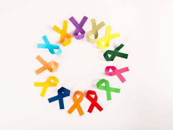 Στο κόκκινο οι γαστρεντερικοί καρκίνοι σε νέους - Τι κρύβεται πίσω από την έκρηξη των διαγνώσεων