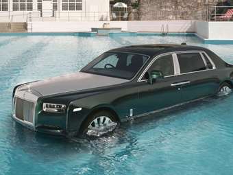 Mια Rolls-Royce Phantom κατέληξε σε πισίνα-Τι ακριβώς συνέβη