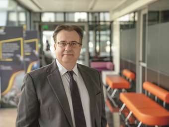 Διασχίζοντας τις θάλασσες της αλλαγής με πλοηγό την ΑΙ