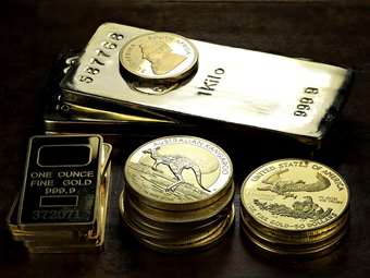 Σταθεροποιείται ο χρυσός με φόντο τις ανησυχίες για έναν παγκόσμιο εμπορικό πόλεμο