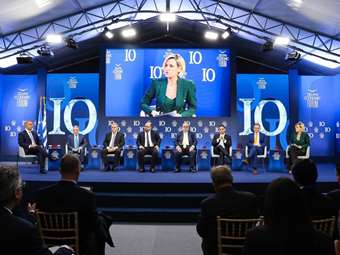 Delphi Economic Forum: Πώς επηρεάζουν την Ελλάδα οι δασμοί Τραμπ - Τι ευκαιρία αναδύεται από την κρίση